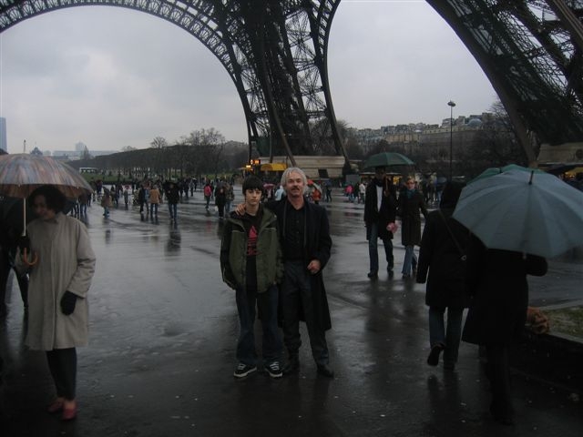 3SiavashandMichaelUndertheEiffelTower.JPG