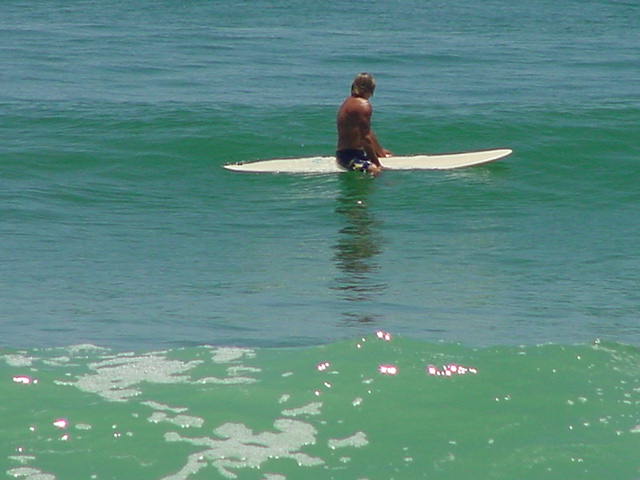 kentwaitingforwaves.jpg